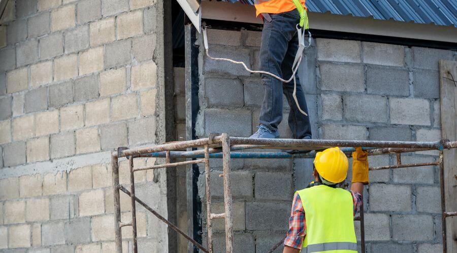 Expert Emergency Roof Repairs services in Linton, IN